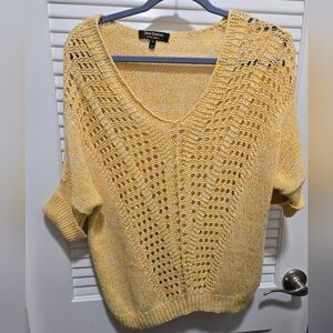 Juicy Couture Women's Yellow Knit sweater size XS